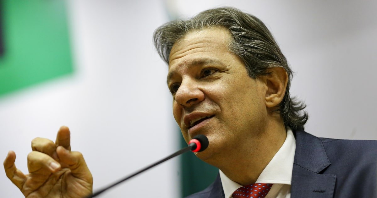 FMI piora projeção fiscal do Brasil; Haddad celebra expectativa de menor crescimento da dívida