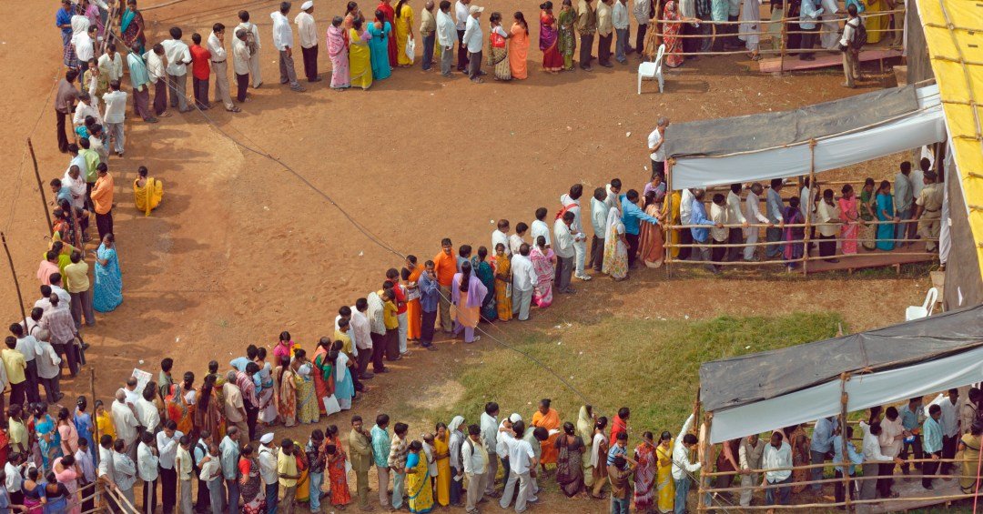 Quase 1 bilhão de eleitores vão às urnas na Índia para escolher novo líder