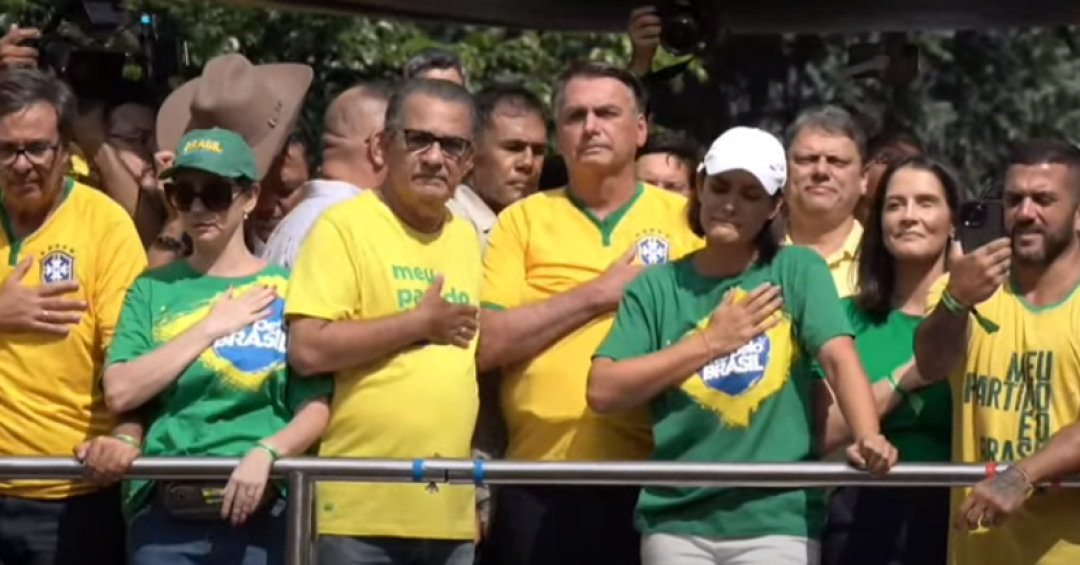 Vaquinha: aliados vão doar R$ 125 mil para ato de Bolsonaro em Copacabana