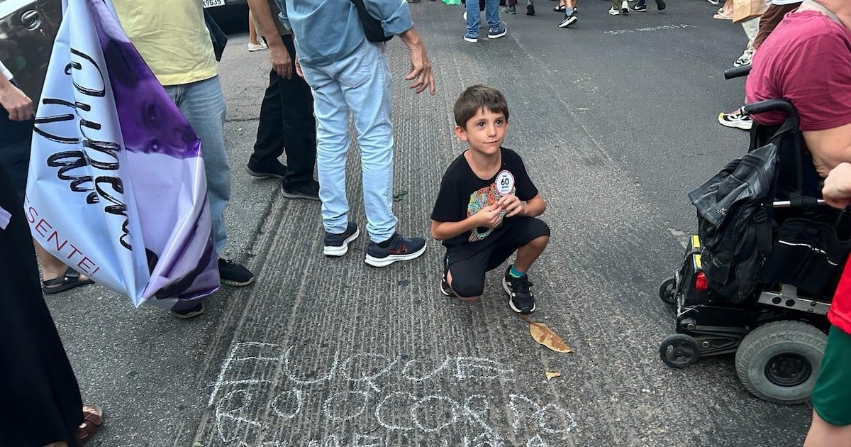 ‘Onde está meu vovô?’: A pergunta de um menino que ecoa o silêncio de décadas